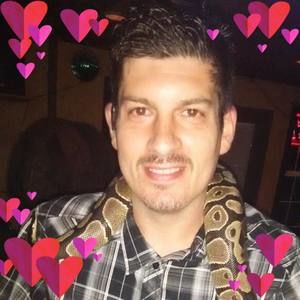 Meet your Posher, Troy